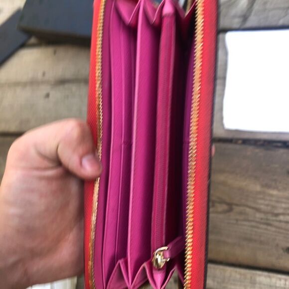 RED MCM Wallet With Removable Strap - Picture 9 of 16